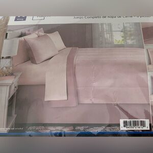 NEW Mainstays King Size 1 Bed Skirt and 2 Shams Set Solid Mauve Pink Never Used